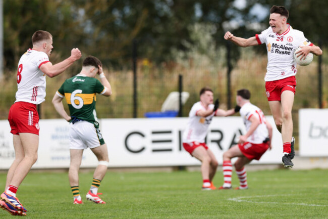 james-mulgrew-and-vincent-gormley-celebrate-the-final-whisle