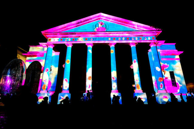 light-projected-on-to-the-art-gallery-of-south-australia-during-the-2023-illuminate-festival-in-adelaide-australia