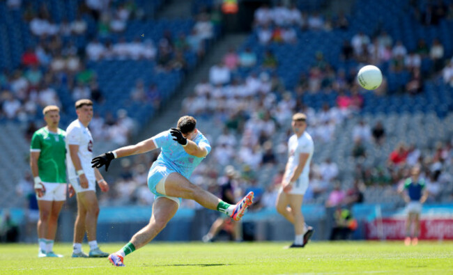 cian-burke-takes-a-free