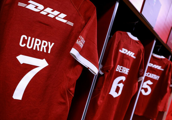 a-view-of-tom-currys-jersey-ahead-of-the-game