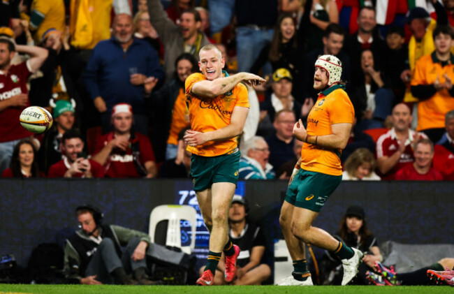 max-jorgensen-celebrates-try-score-with-fraser-mcreight