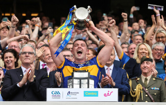 ronan-maher-lifts-the-liam-maccarthy-cup