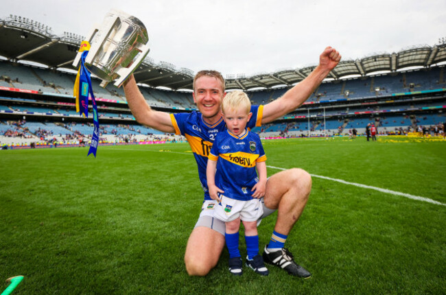 noel-mcgrath-celebrates-with-his-son-sam-and-the-liam-maccarthy-cup