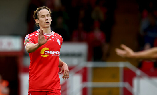 harry-wood-reacts-to-a-missed-chance