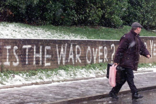 n-ireland-arms-graffiti