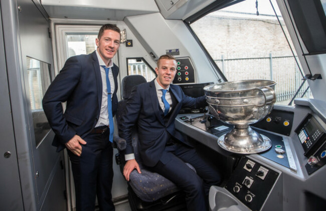 kieran-oleary-and-fionn-fitzgerald-board-the-train