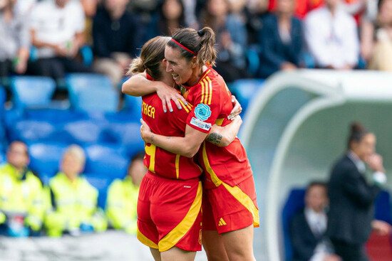 basel-switzerland-27th-july-2025-basel-switzerland-july-27th-2025-mariona-caldentey-8-spain-right-and-esther-gonzalez-9-spain-left-celebrating-teams-first-goal-scored-by-mariona-caldente
