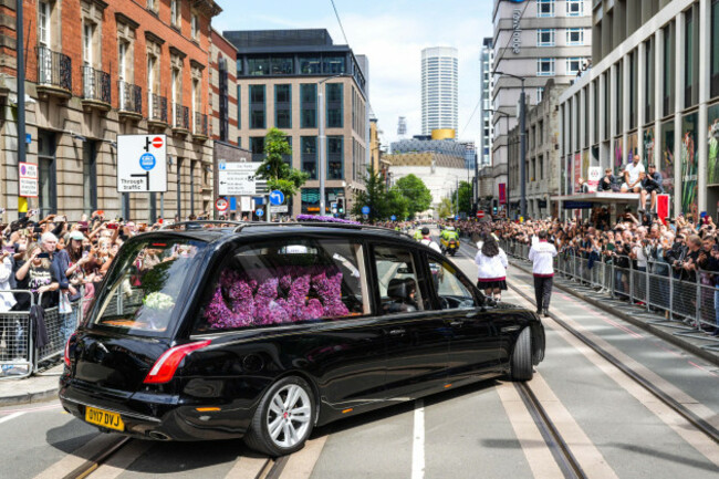 broad-street-birmingham-30th-july-2025-ozzy-osbournes-funeral-cortege-moved-along-both-broad-street-as-the-procession-came-to-birmingham-for-fans-of-ozzy-to-say-one-last-goodbye-the-family-stoppe