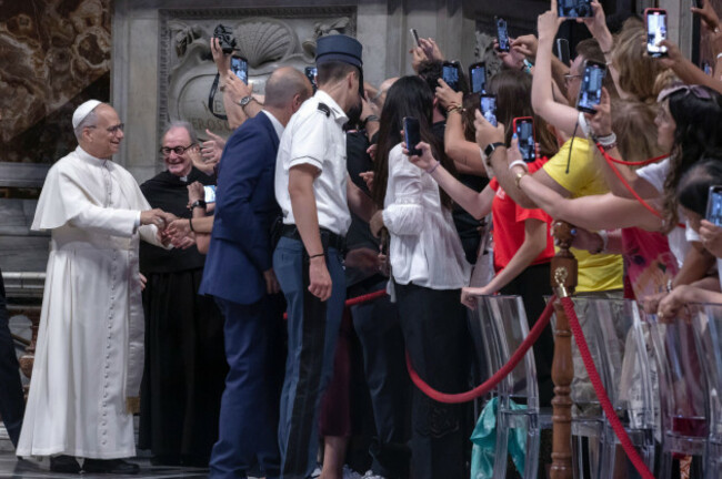 vatican-city-vatican-29-july-2025-pope-leo-xiv-arrives-to-greet-the-faithful-at-the-end-of-a-mass-for-the-jubilee-of-digital-missionaries-and-catholic-influencers-celebrated-by-cardinal-luis-antoni