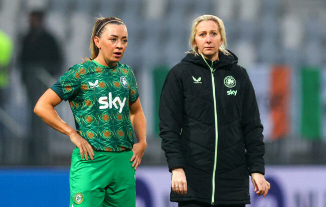 carla-ward-speaks-with-katie-mccabe-before-the-game