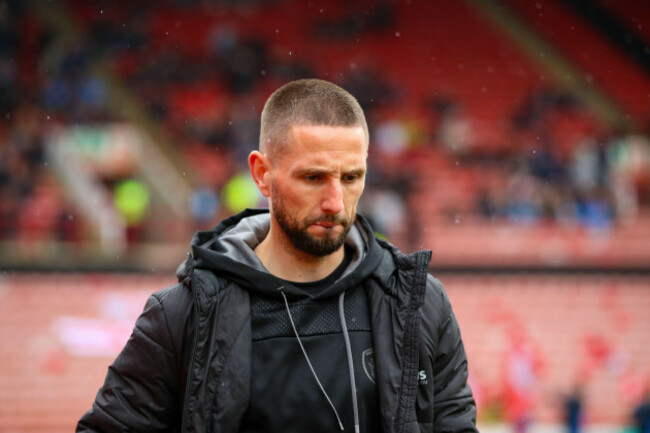 oakwell-stadium-barnsley-england-21st-april-2025conor-hourihane-head-coach-of-barnsley-before-the-game-barnsley-v-peterborough-united-sky-bet-league-one-202425-oakwell-stadium-barnsley-e