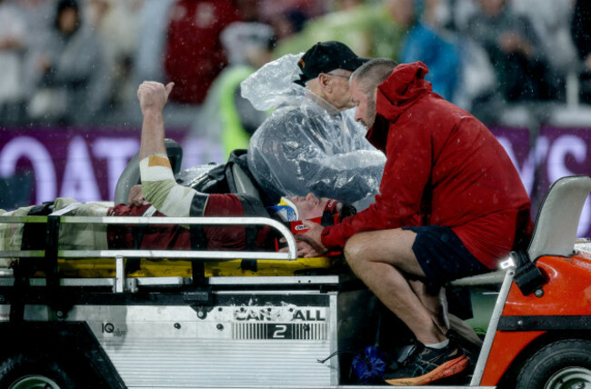 james-ryan-gives-a-thumbs-up-after-he-leaves-the-pitch-with-an-injury