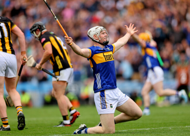 oisin-odonoghue-celebrates-scoring-his-sides-fourth-goal
