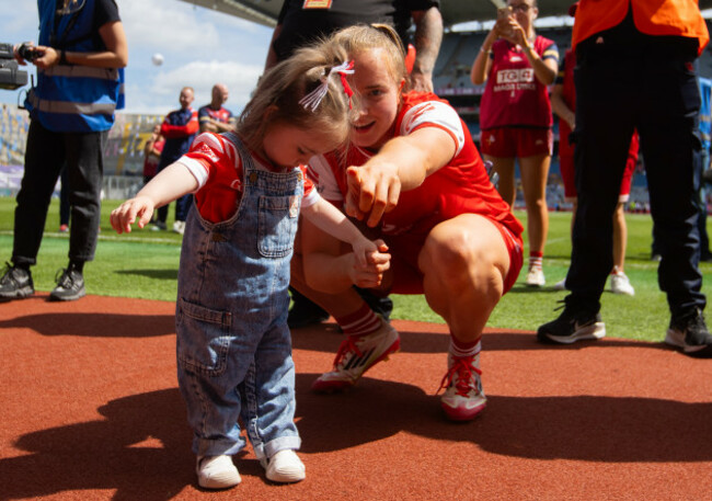rachel-oconnor-leonard-celebrates-with-her-goddaughter-lucy