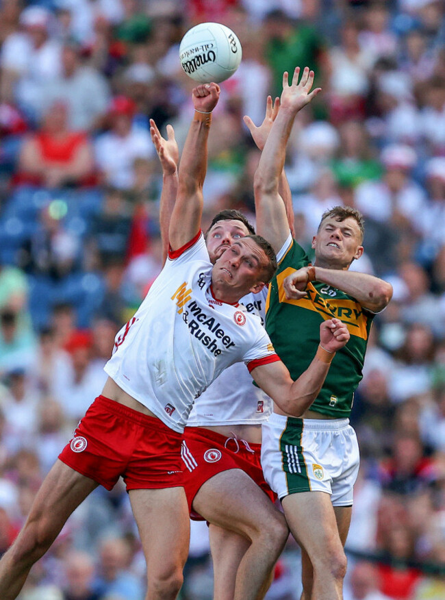 brian-kennedy-and-conn-kilpatrick-with-mark-oshea