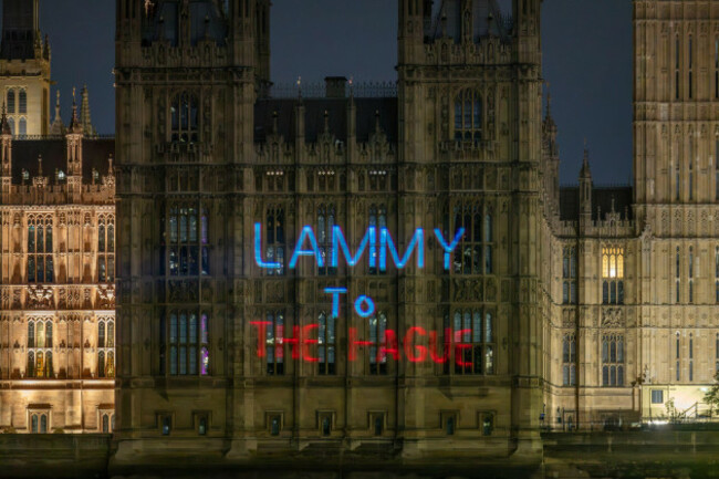 london-uk-sunday-3-august-2025the-palestinian-youth-movement-staged-a-visual-protest-by-projecting-laser-messages-onto-the-houses-of-parliament-and-big-ben-condemning-the-labour-government-for-it