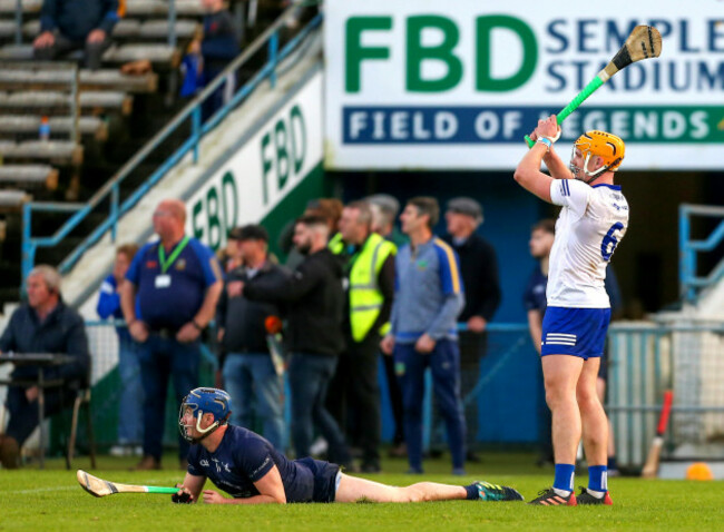 ronan-maher-watches-as-his-shot-goes-wide-in-injury-time