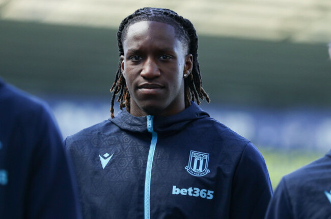 bosun-lawal-of-stoke-city-arrives-at-stadium-during-the-sky-bet-championship-match-preston-north-end-vs-stoke-city-at-deepdale-preston-united-kingdom-5th-april-2025photo-by-jorge-horstednews-im