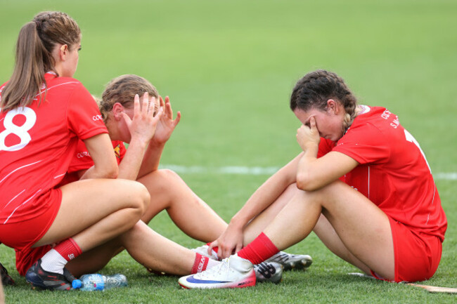 aoife-oneill-laura-hayes-and-saoirse-mccarthy-dejected