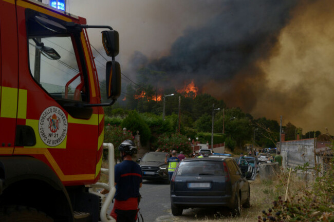 several-emergency-services-work-to-extinguish-the-fire-on-august-12-2025-in-seixalbo-ourense-galicia-spain-the-xunta-has-decreed-the-level-2-emergency-at-provincial-level-in-ourense-for-large