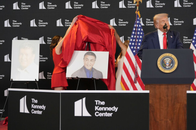 sylvester-stallone-is-unveiled-by-president-donald-trump-to-be-a-recipient-of-the-kennedy-center-honors-at-the-kennedy-center-wednesday-aug-13-2025-in-washington-ap-photoalex-brandon