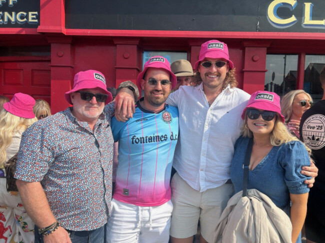 oasis-fans-johnny-fitzpatrick-mark-oshea-anto-kelly-and-shannon-doyle-outside-croke-park-ahead-of-the-first-night-of-the-oasis-live-25-tour-in-dublin-picture-date-saturday-august-16-2025