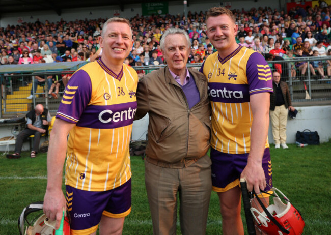 ollie-and-joe-canning-with-jim-bolger