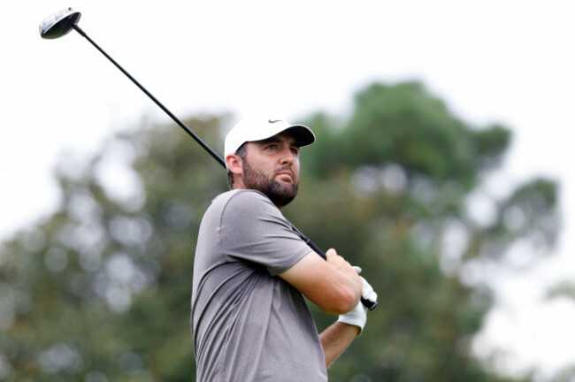 atlanta-ga-august-22-scottie-scheffler-of-the-united-states-on-no-18-during-the-second-round-of-the-pga-tour-championship-august-22-2025-at-east-lake-golf-club-in-atlanta-georgia-photo-by-ma