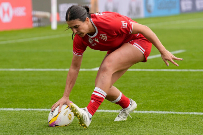 canadas-julia-schell-scores-a-try-during-the-womens-rugby-world-cup-2025-pool-b-match-at-the-york-community-stadium-picture-date-saturday-august-23-2025