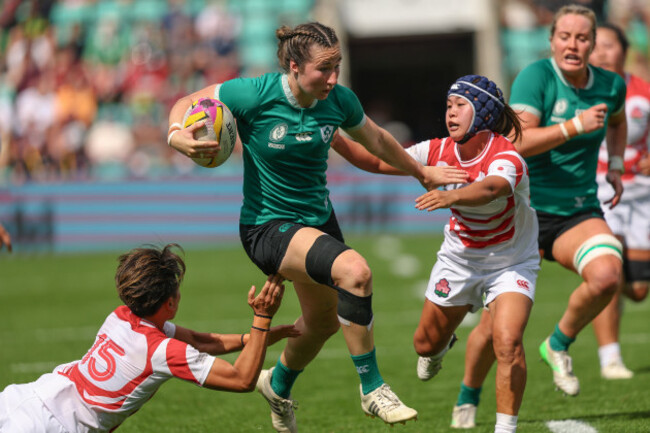 eve-higgins-in-action-against-moe-tsukui-and-sora-nishimura