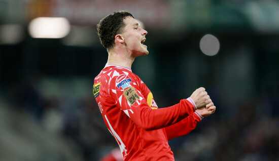 ali-coote-celebrates-scoring-his-sides-second-goal