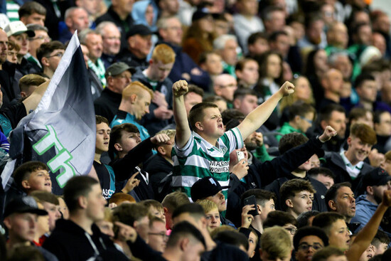 shamrock-rovers-fans-during-the-game
