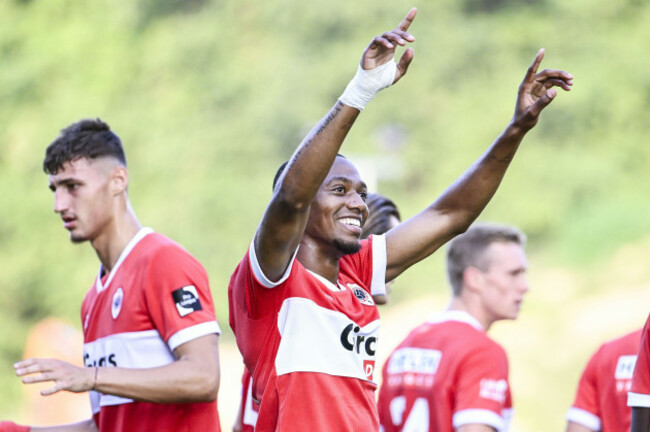 antwerp-belgium-10th-aug-2025-antwerps-michel-ange-balikwisha-celebrates-after-scoring-during-a-soccer-match-between-royal-antwerp-fc-and-oh-leuven-sunday-10-august-2025-in-antwerp-on-day-3-of