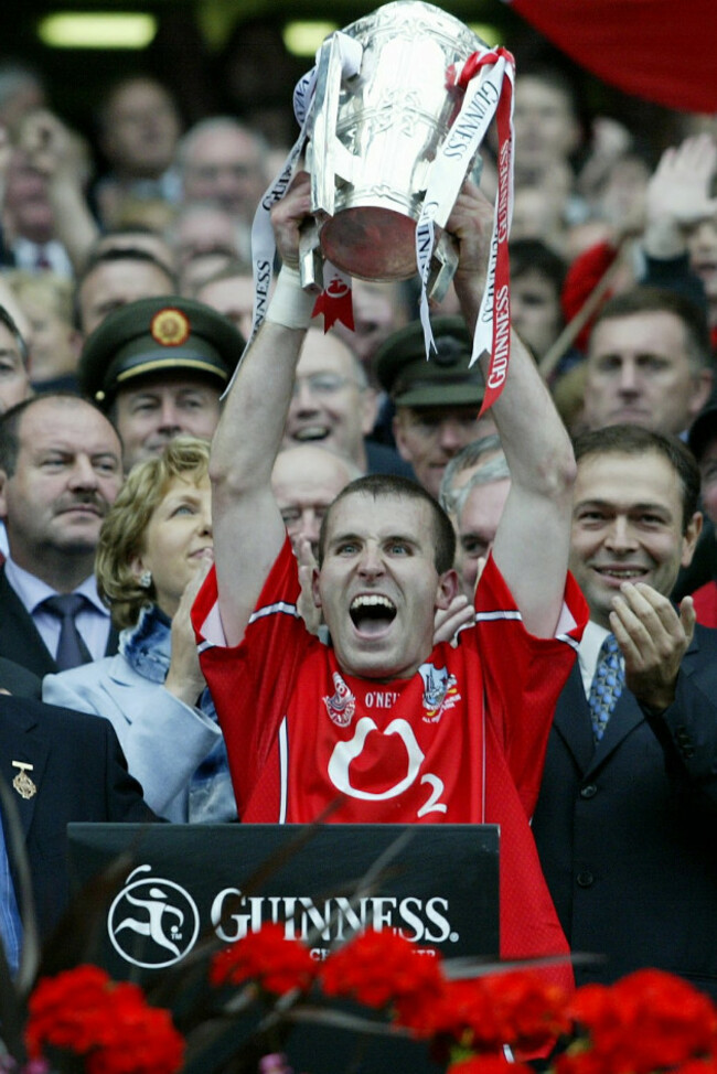 ben-oconnor-raises-the-liam-mccarthy-cup