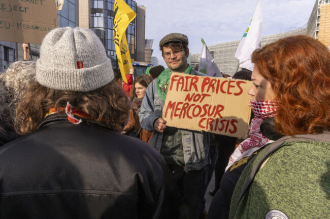 brussels-belgium-13th-nov-2024-farmers-take-the-streets-of-the-european-quarters-of-brussels-city-for-a-protest-action-against-the-eu-mercosur-trade-agreement-organized-by-various-european-farmers