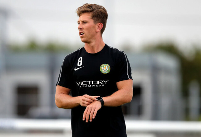 john-sullivan-takes-a-warm-up-drill