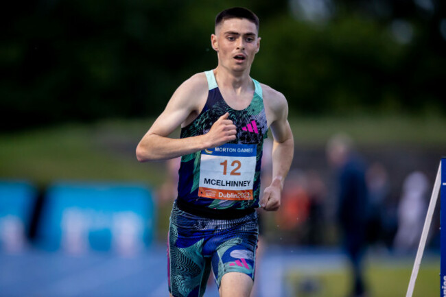 darragh-mcelhinney-running-in-the-race