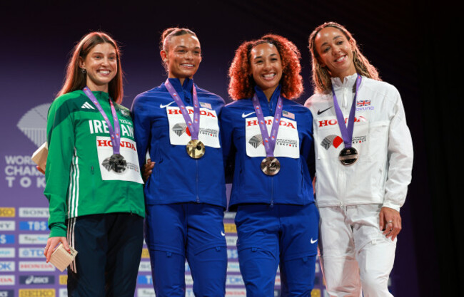 kate-oconnor-with-anna-hall-taliyah-brooks-and-katarina-johnson-thompson
