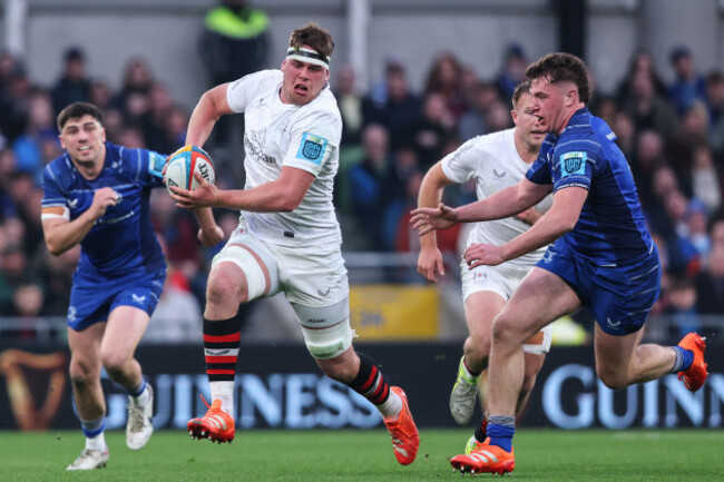 james-mcnabney-comes-up-against-gus-mccarthy