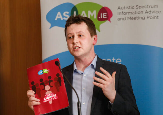 World Autism Awareness Month 013_90646531