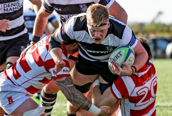 ronan-osullivan-is-tackled-by-rob-buckley-and-luke-kerr