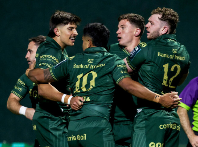sean-naughton-celebrates-scoring-his-sides-second-try-with-chay-mullins-josh-ioane-and-cathal-forde
