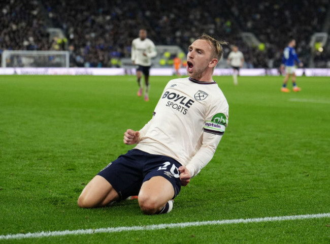 west-ham-uniteds-jarrod-bowen-celebrates-scoring-their-sides-first-goal-of-the-game-during-the-premier-league-match-at-the-hill-dickinson-stadium-liverpool-picture-date-monday-september-29-2025