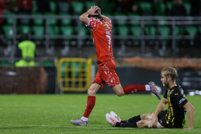 harry-wood-reacts-after-missing