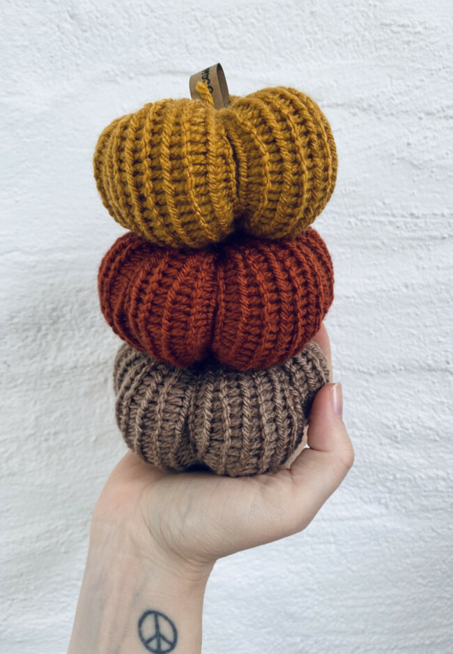 knitted puimc&iacute;n&iacute; are handmade by Aideen from The Little Siopa 3