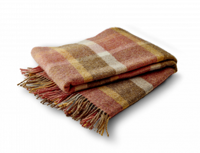 CLIPOUTS_ML2025_DCCI_44_Cushendale Woollen Mills Ltd._MADE_LOCAL_17378