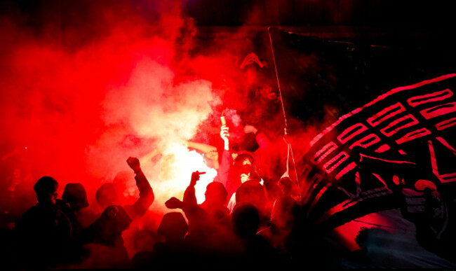 cork-fans-before-the-game