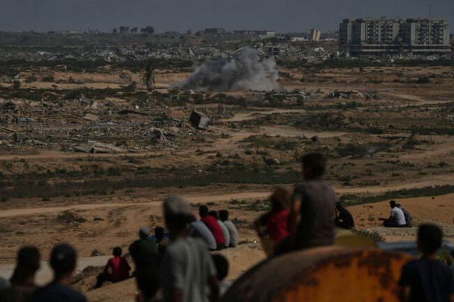 smoke-rises-following-an-israeli-army-shelling-in-central-gaza-strip-saturday-oct-4-2025-ap-photoabdel-kareem-hana