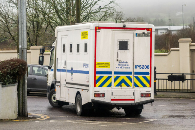 irish-prison-service-van-leaving-the-district-court-in-skibbereen-ireland