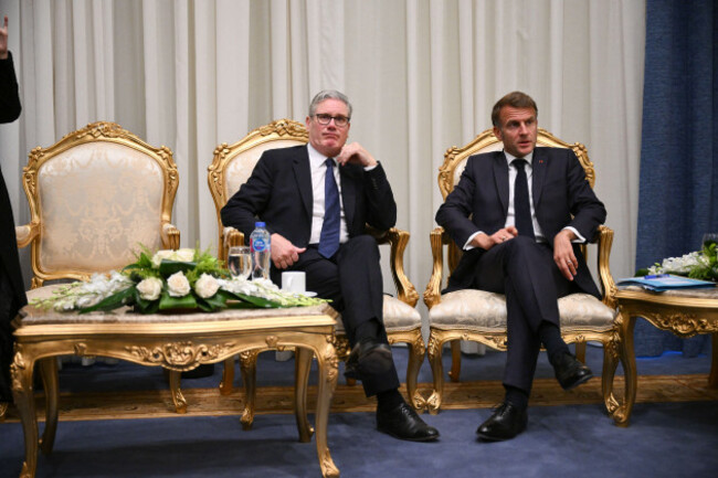 sharm-el-sheikh-egypt-13th-oct-2025-uk-prime-minister-keir-starmer-and-french-president-emmanuel-macron-in-sharm-el-sheikh-egypt-on-october-13-2025-before-to-participate-at-a-peace-summit-chair